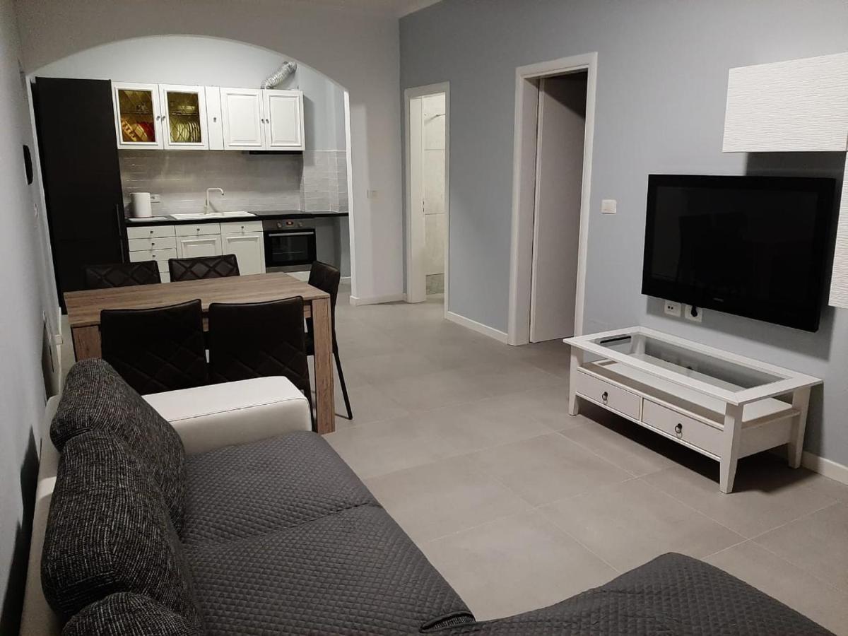 Junik Apartment Orikum Εξωτερικό φωτογραφία