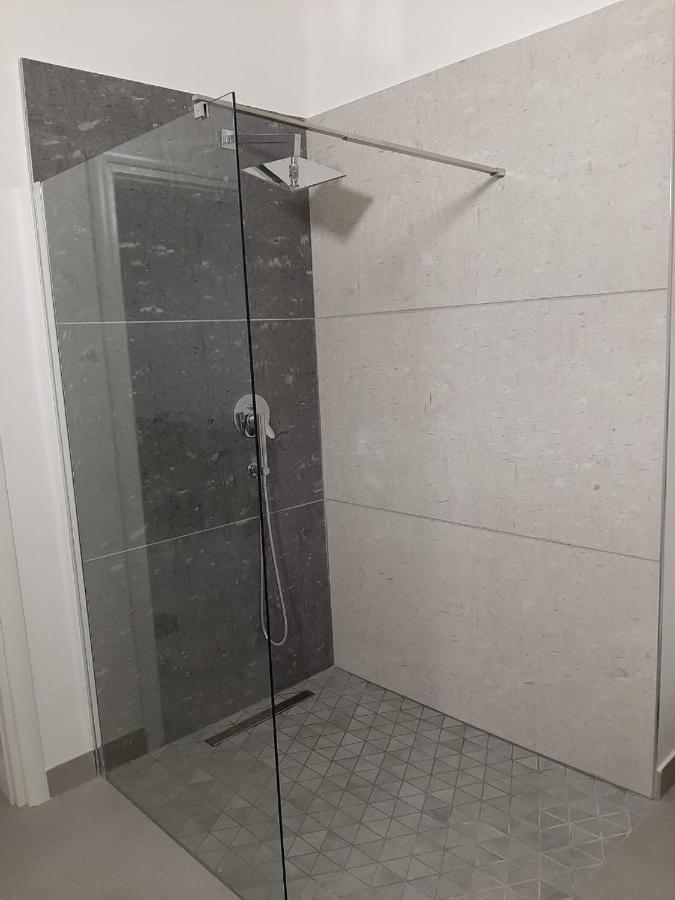 Junik Apartment Orikum Εξωτερικό φωτογραφία